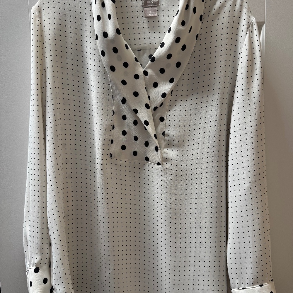 Chico’s Mixed Dot Print Blouse – Size 2 (12-14)